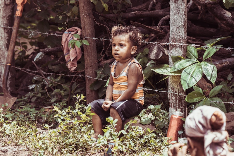 this photo shows an impoverished child in Nicaragua and illustrates the need for the Great Reset of global socioeconomics